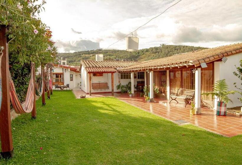 호텔 Casa Floralia