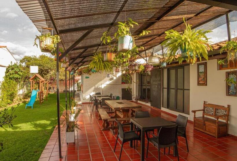 호텔 Casa Floralia