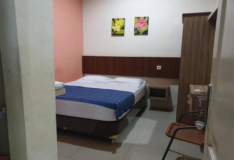 בית מלון כפרי Oyo 2560 Vj Living Syariah