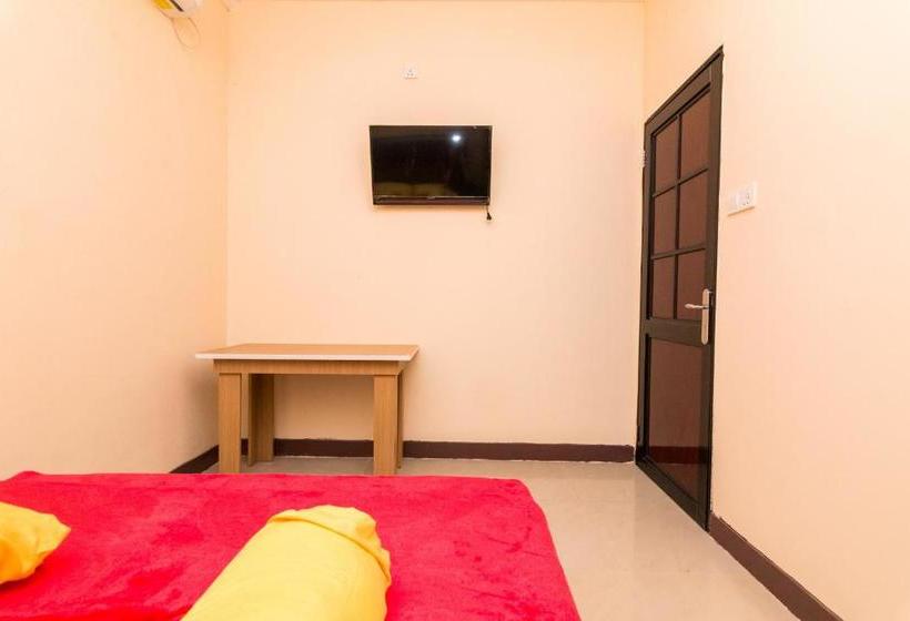 בית מלון כפרי Oyo 2774 Nepenthes Homestay