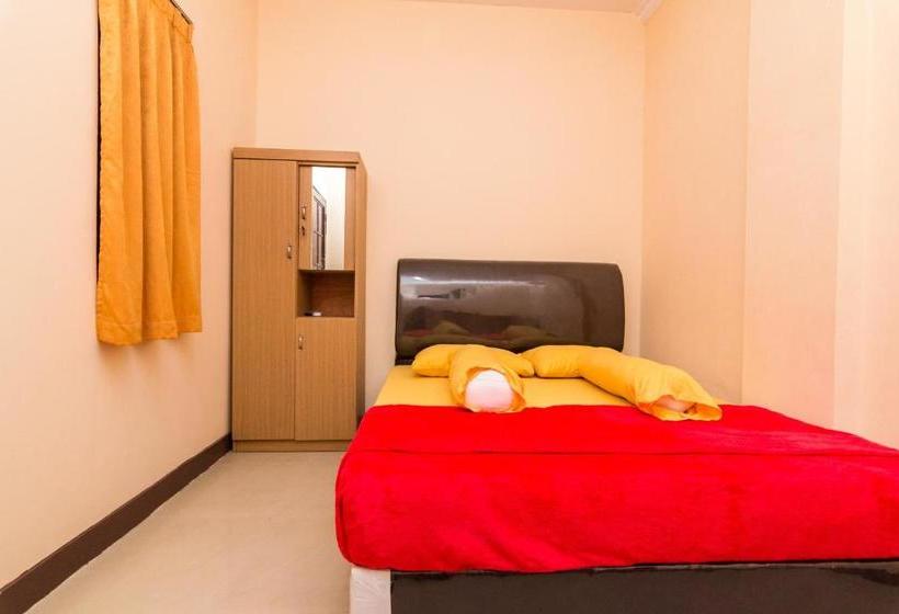 בית מלון כפרי Oyo 2774 Nepenthes Homestay