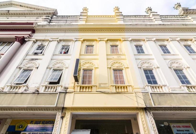 בית מלון כפרי Oyo 2774 Nepenthes Homestay