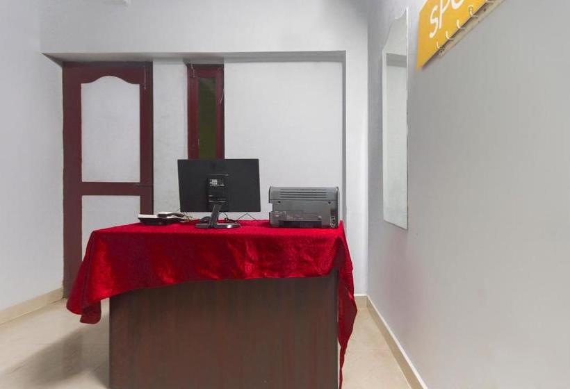 فندق Spot On Raahila Mansion