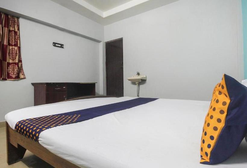 فندق Spot On Raahila Mansion