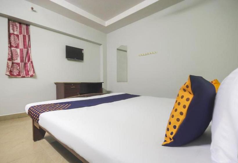 فندق Spot On Raahila Mansion