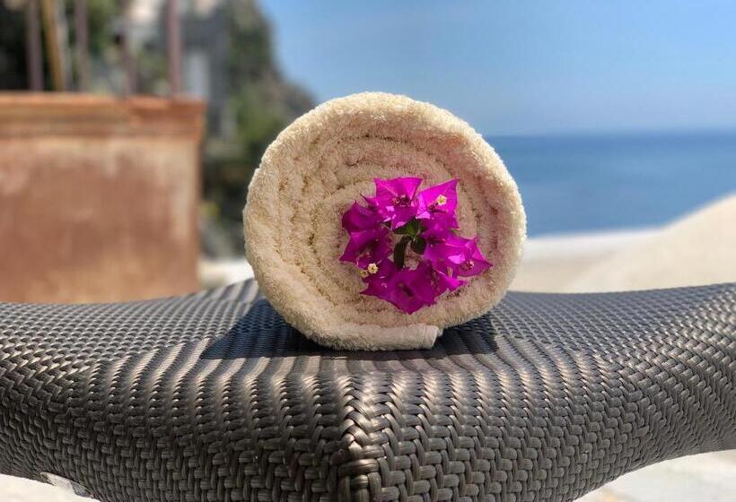 אתר נופש Villa Le Baste