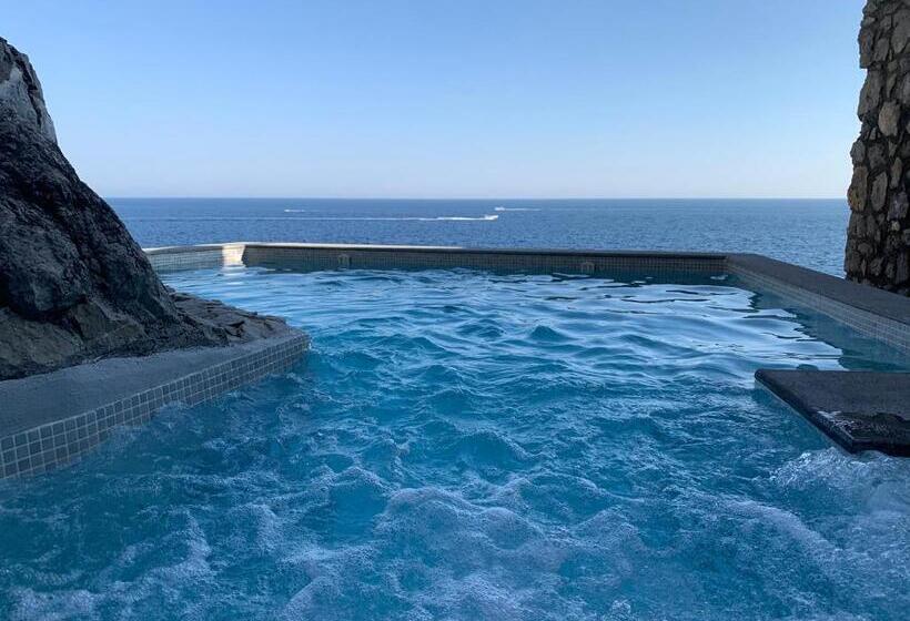 אתר נופש Villa Le Baste