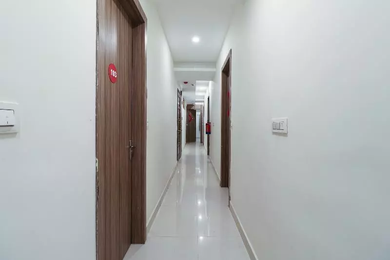 Hotelli Capital O Gn Suites