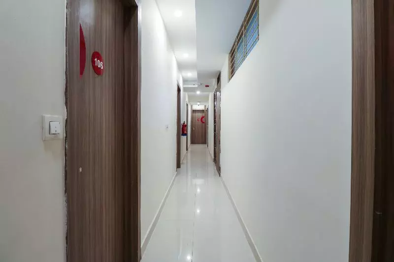 Hotelli Capital O Gn Suites
