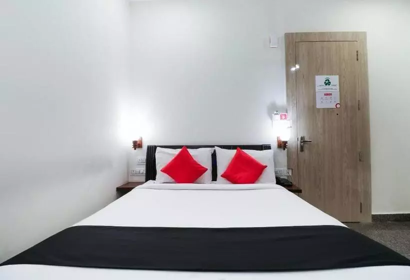 Hotelli Capital O Gn Suites