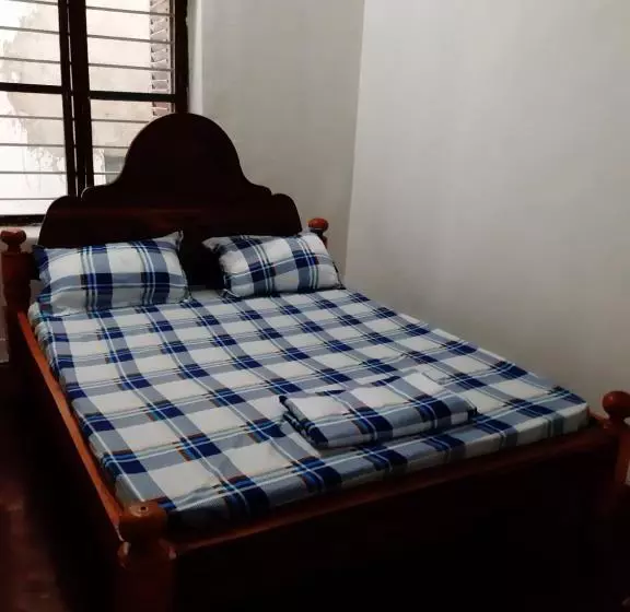 Mamdali Hostel