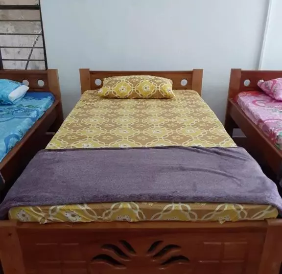 Mamdali Hostel