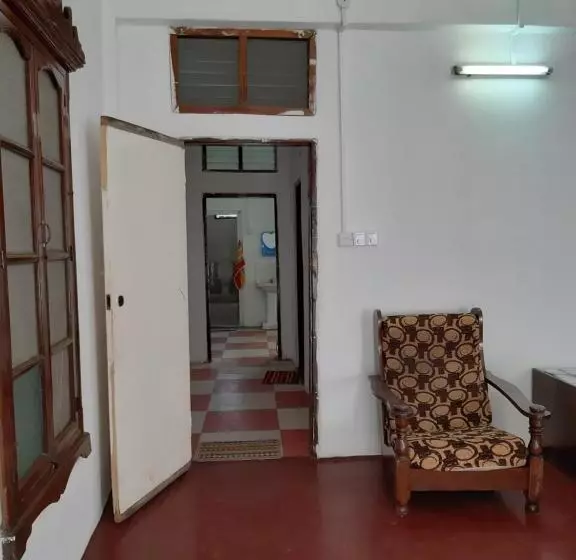 Mamdali Hostel