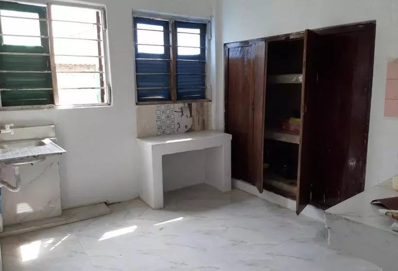 Mamdali Hostel