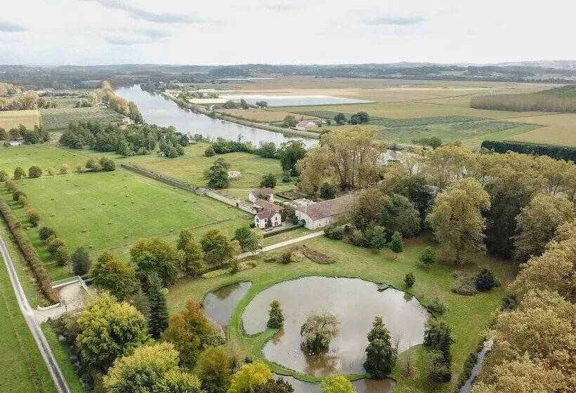 Aamiaismajoitus (B&B) Chateau Du Bec Du Gave