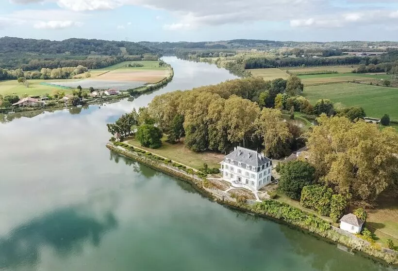 Aamiaismajoitus (B&B) Chateau Du Bec Du Gave