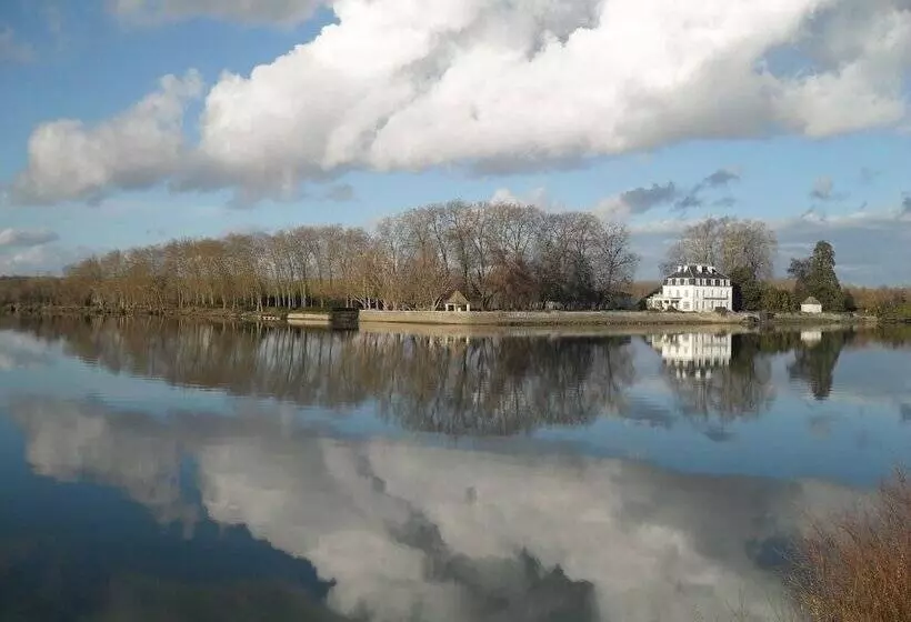 Aamiaismajoitus (B&B) Chateau Du Bec Du Gave