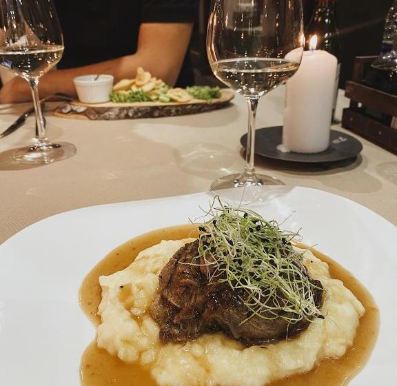 فندق And Spa Moreni