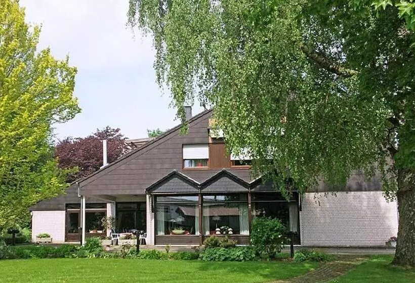 Hotelli Haus Eggewald