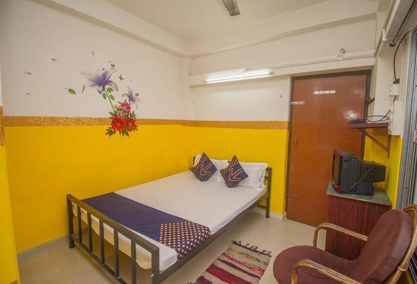 ホテル Spot On 62814 Hiya