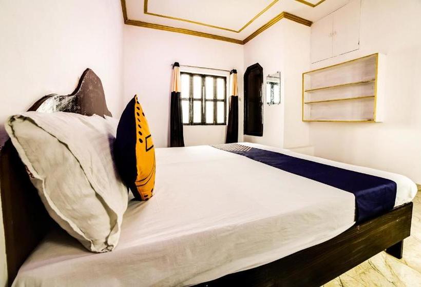 هتل Spot On 63858 Jay Gurudev Homestay