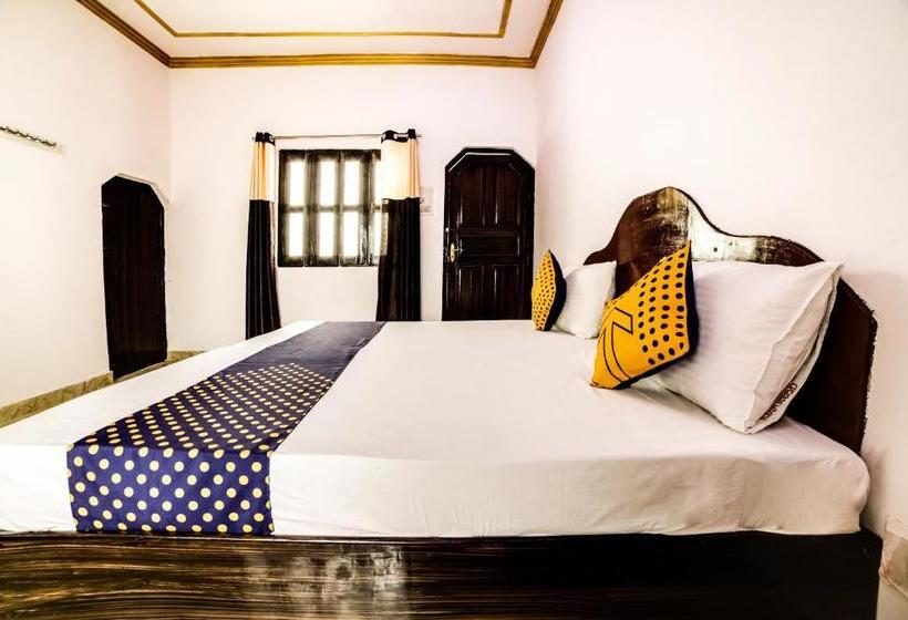 هتل Spot On 63858 Jay Gurudev Homestay