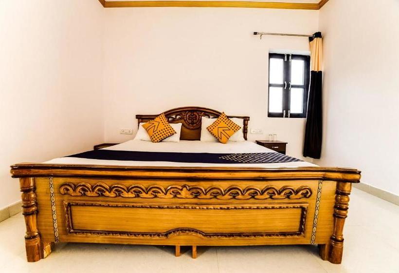 هتل Spot On 63858 Jay Gurudev Homestay