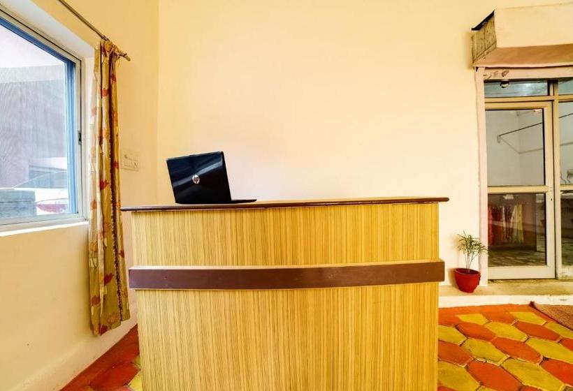 هتل Spot On 63858 Jay Gurudev Homestay