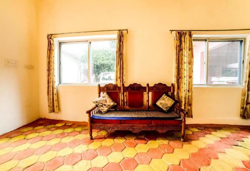 هتل Spot On 63858 Jay Gurudev Homestay