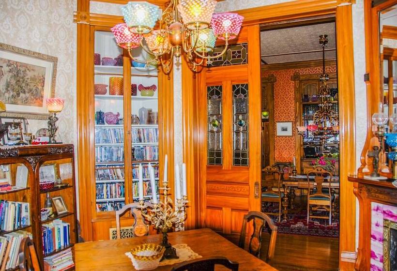 مبيت وإفطار The Richards House