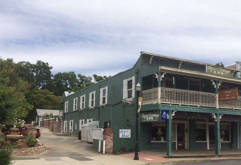 ホテル Americas Best Value Inn Royal Carriage