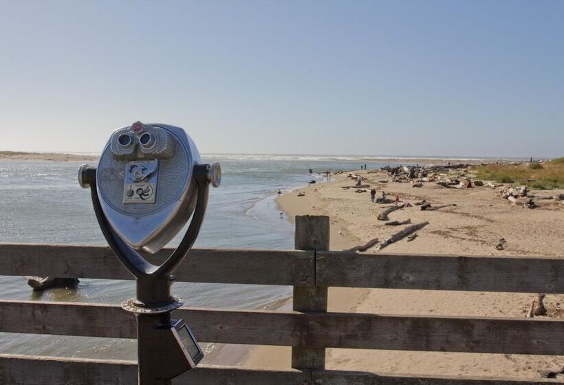 فندق Looking Glass Inn