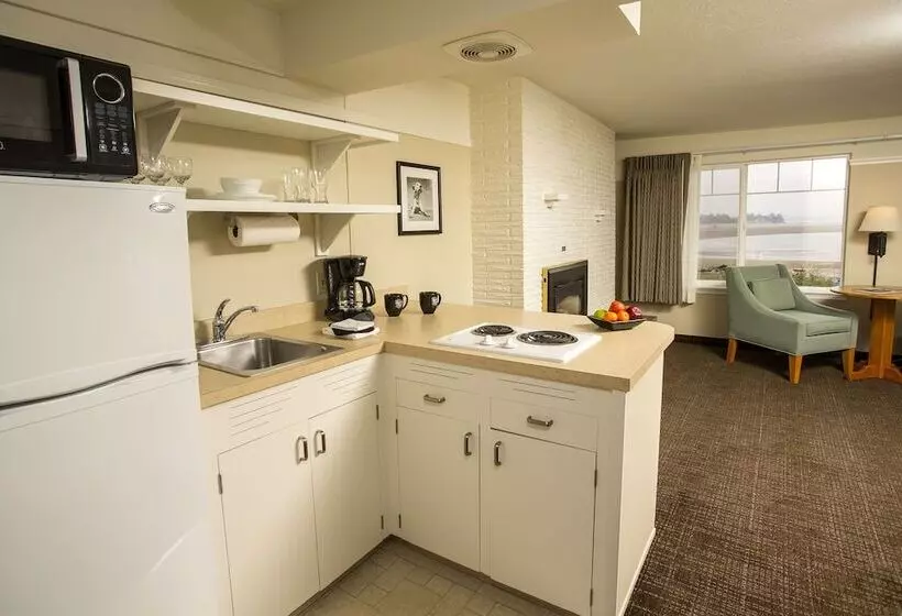 בית מלון כפרי Looking Glass Inn