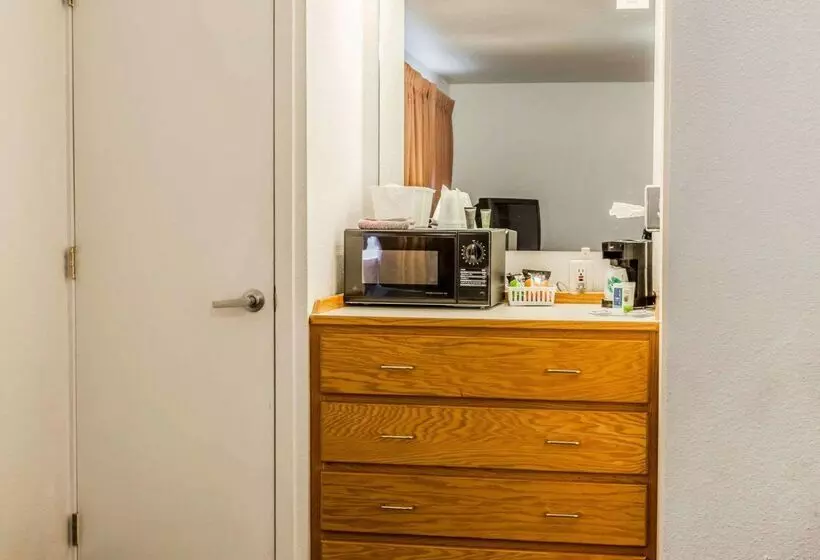 ホテル Rodeway Inn & Suites Omak Okanogan