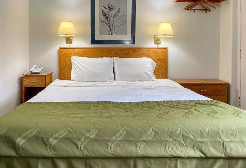 ホテル Rodeway Inn & Suites Omak Okanogan