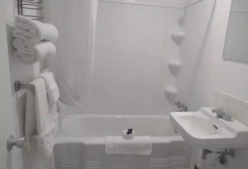 Отель Royal Inn