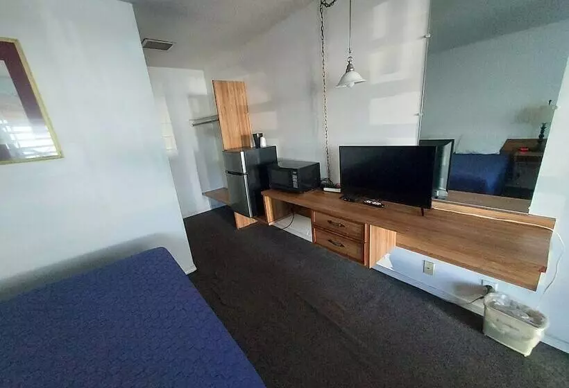 Отель Royal Inn