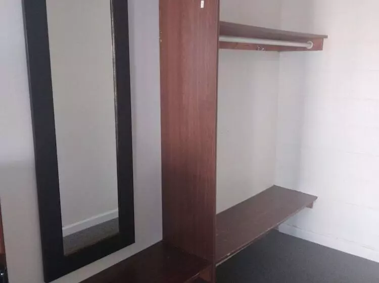 Отель Royal Inn