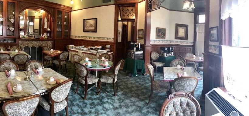 هتل The Redstone Inn And Suites