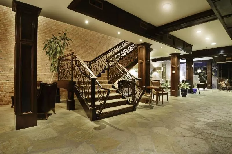 The Remington Suite Hotel And Spa