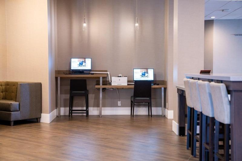 اقامتگاه Staybridge Suites Oxnard River Ridge By Ihg