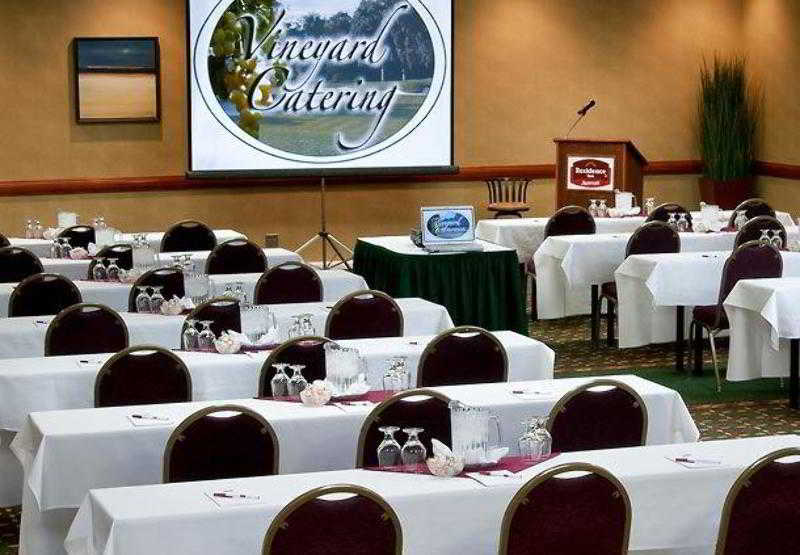 اقامتگاه Staybridge Suites Oxnard River Ridge By Ihg