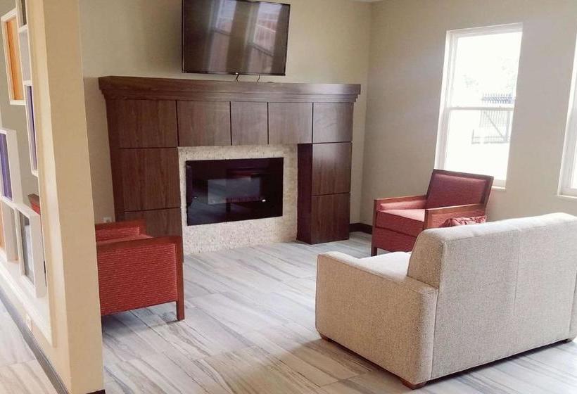 إقامة Hawthorn Suites By Wyndham Indianapolis North