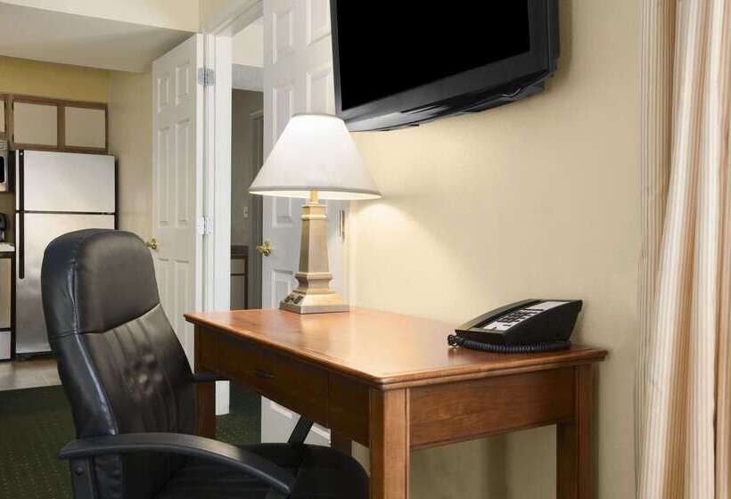 إقامة Philadelphia Suites At Airport   An Extended Stay