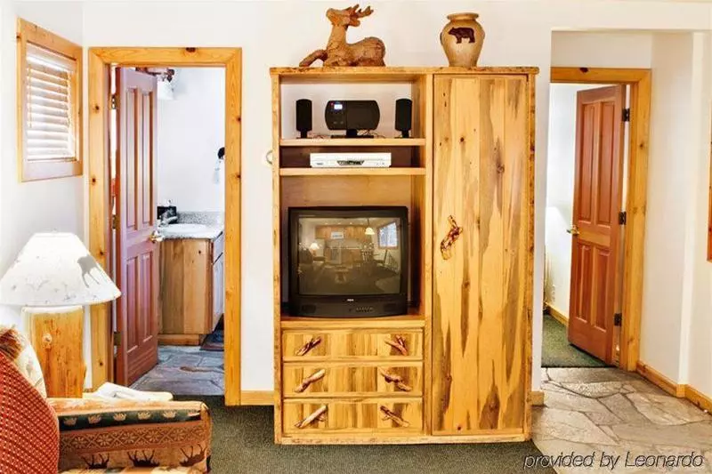 Курорт Red Wolf Lakeside Lodge