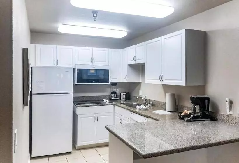 Riviera Beach & Shores Resorts