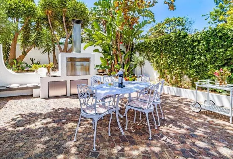 Aamiaismajoitus (B&B) La Bonne Auberge