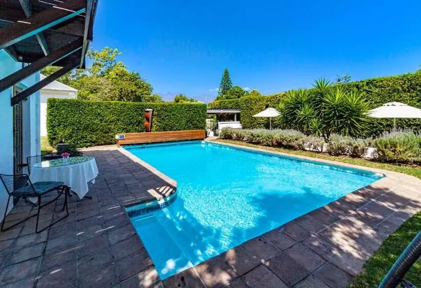 Aamiaismajoitus (B&B) La Bonne Auberge