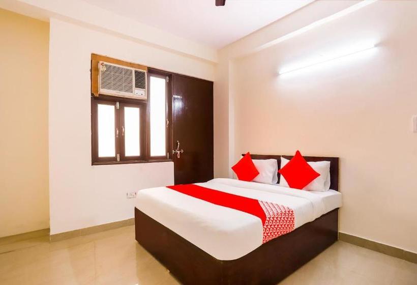 هتل Oyo 63634 Royale Avenue