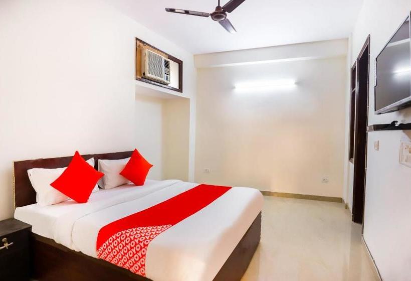 هتل Oyo 63634 Royale Avenue